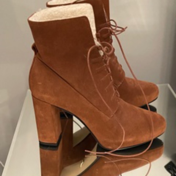 Diane Von Furstenberg Suede ankle boots - Picture 2 of 5